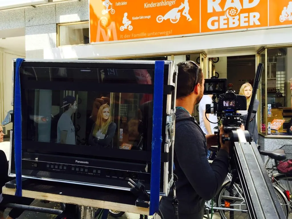 Filmset mit Monitor und Kamera